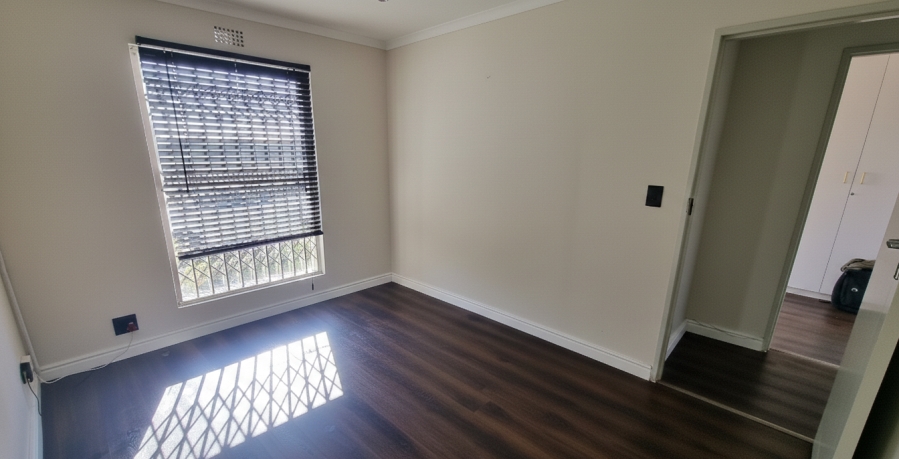 To Let 3 Bedroom Property for Rent in Sunningdale Western Cape